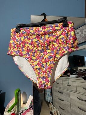 Old Navy Floral High-Waisted Bikini Bottoms XL